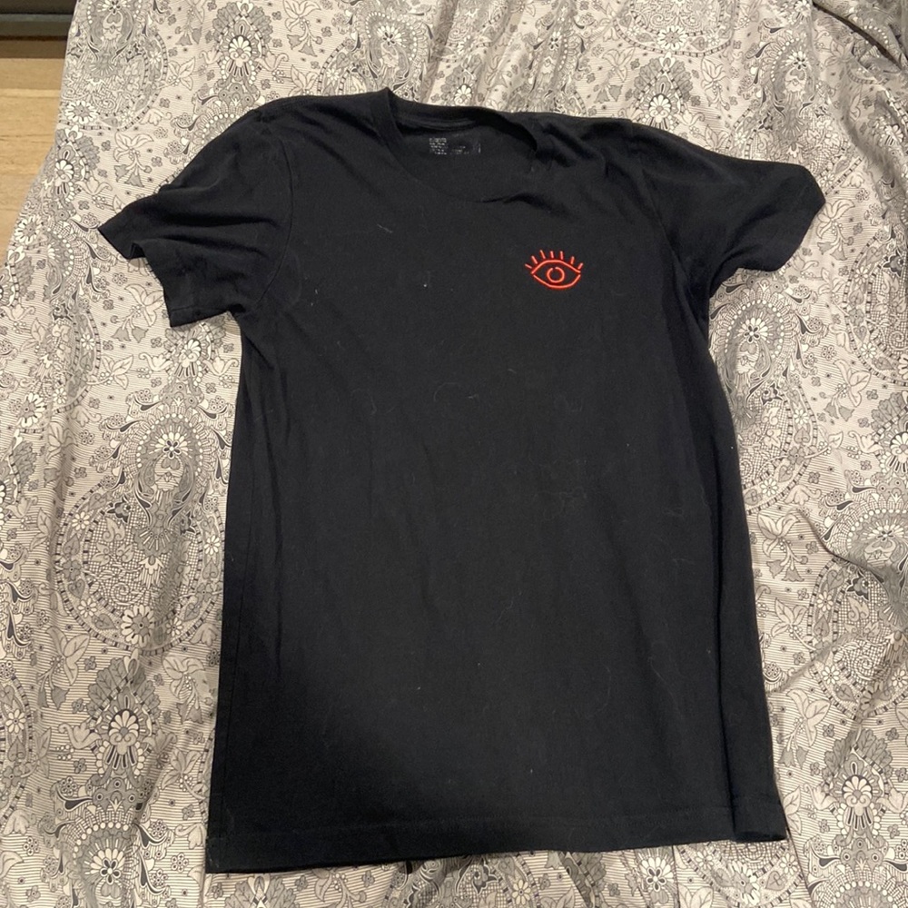 Medium black shirt with cool front and back